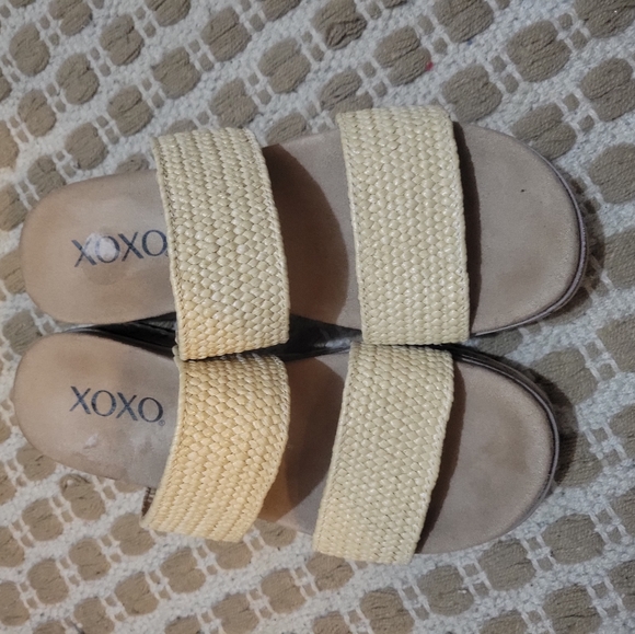 XOXO Daisy's Women Slide - Picture 5 of 5